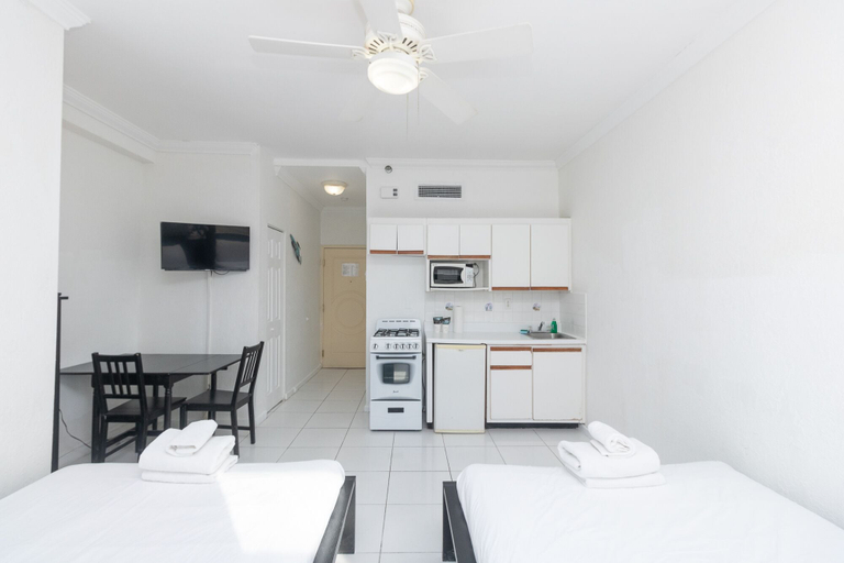 Others 4, 584 Ocean View Studio Hollywood Beach, Broward