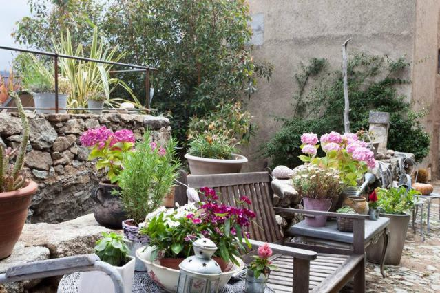 Others 4, Chez Caro, Haute-Corse