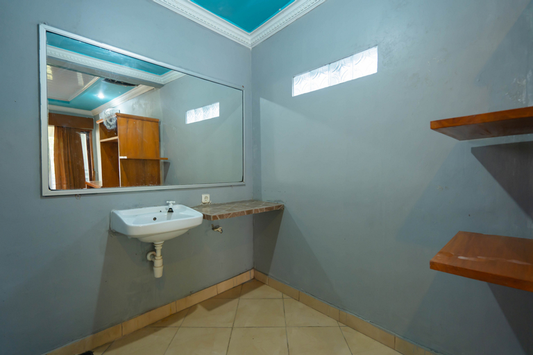 Bedroom 4, Yuliandra II Homestay Kuta, Lombok
