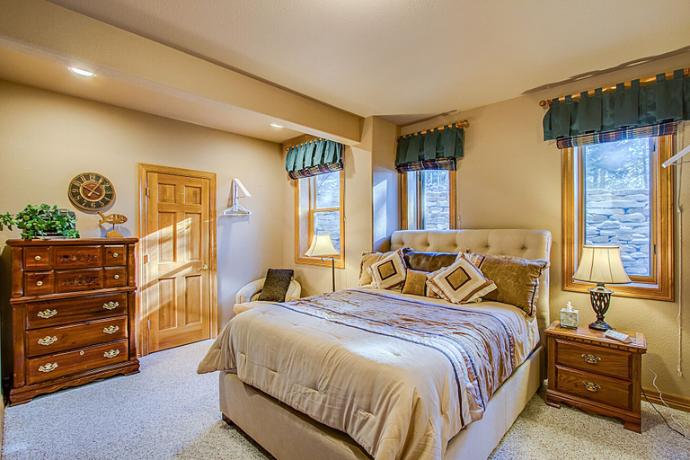 Bedroom 3, 3bdwhere the Foxes Runluxurious, Usaf Academy, El Paso