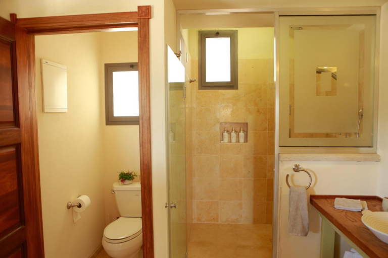 Bathroom 2, B&B - Racheli Bar-Lev