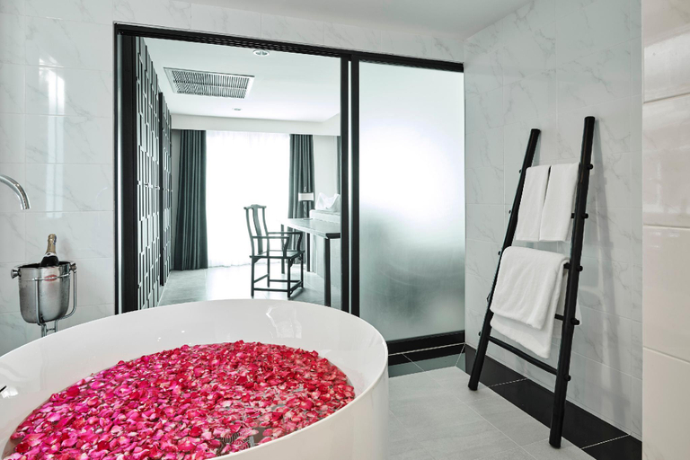Bathroom 15