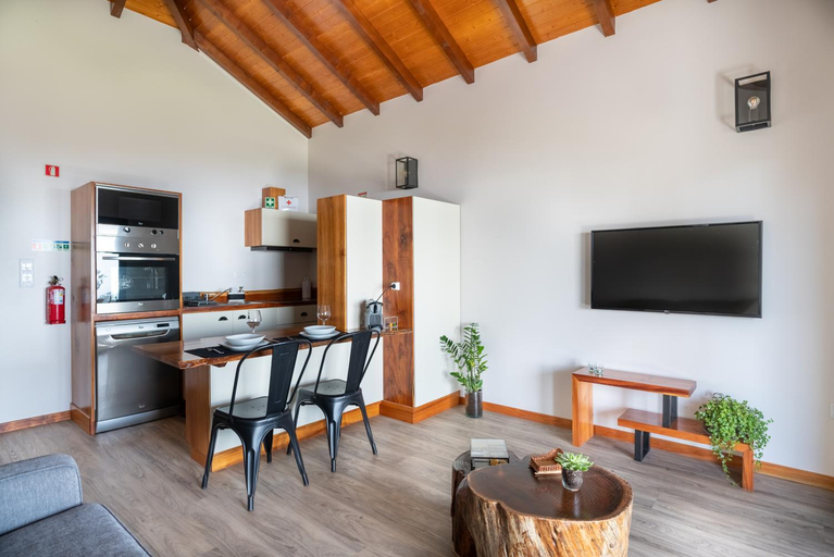 Others 2, Rochao Village by Rent2U, Lda, Calheta