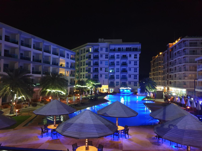 Grandblue condominium 106,302, Klaeng
