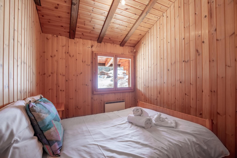 Bedroom 2, Chalet La Caleche, Martigny