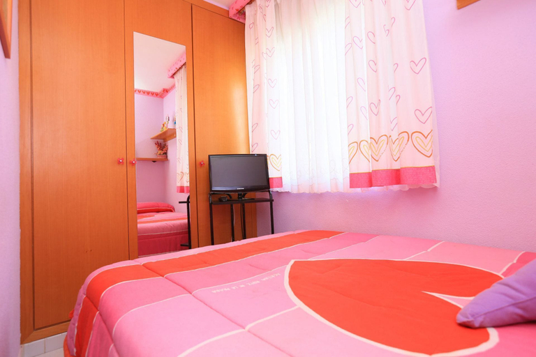 Bedroom 3, Casa Adosada Para 6 Personas en Cambrils, Tarragona