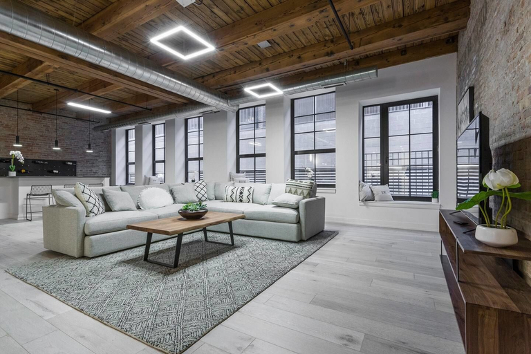Others 4, 3 BDR Downtown Luxury Loft-spacious, Safe & Secure, Cook