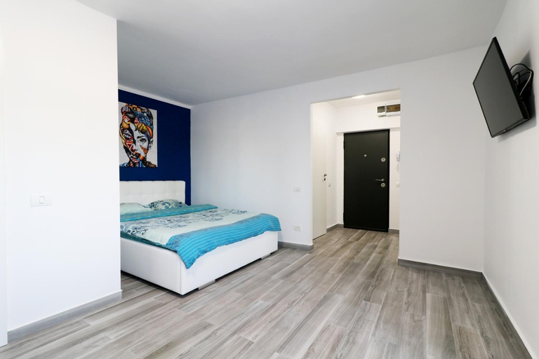 Bedroom 2, Luxury Olimpia Studio in Bucharest, with Netflix app, Municipiul Bucuresti