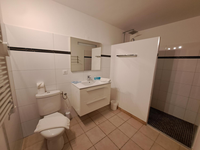 Bathroom 4, Bungalows Filippi, Corse-du-Sud