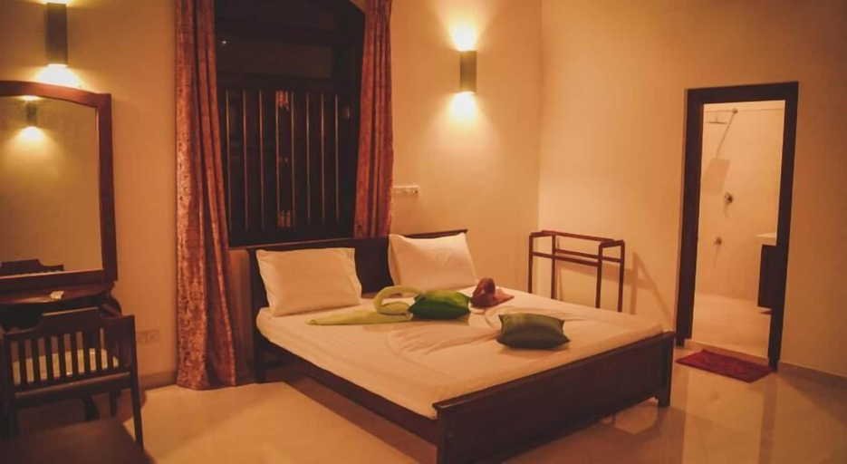Bedroom 3, Villa Frangipani, Galle Four Gravets