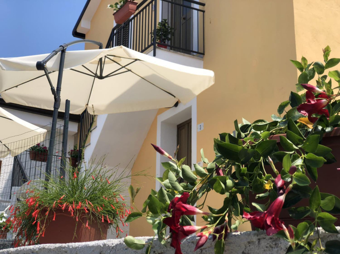 Others 4, B&B Adele, Cosenza