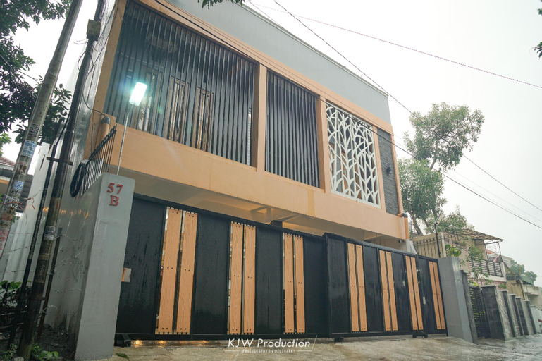 Exterior 8