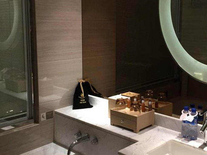 Bathroom 6