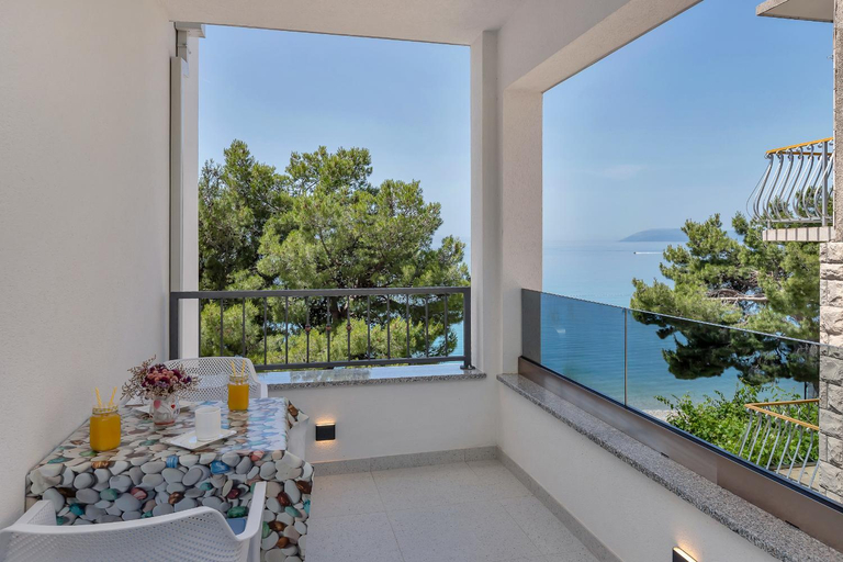 Facilities 2, Central Beach Apartments, Tučepi