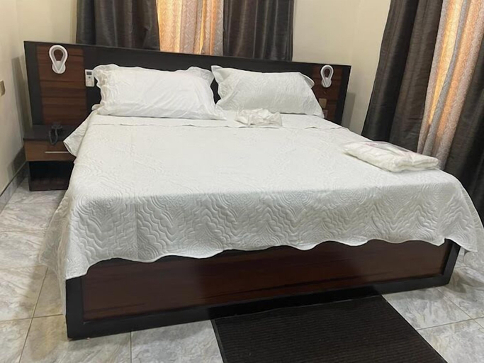 Bedroom 3, Prodis Hotel and Suites, Shagamu