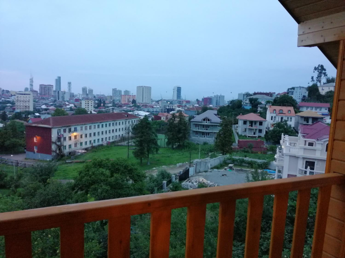 Others 4, деревянныи котеж The 1 с выдом на город, Batumi
