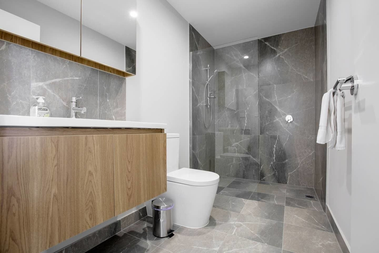 Bathroom 4, Wow Southport Apartment Near Light Rail Station, Gold Coast
