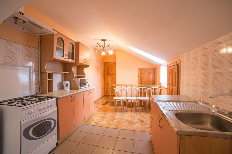 Others 3, Economy Apartment Kopernika 9, L'vivs'ka