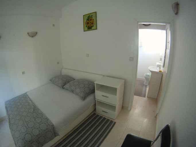 Others 5, Salona suite, Blaca