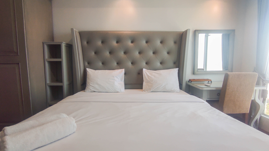 Beautiful and Homey 2BR at Grand Sungkono Lagoon Apartment By Travelio, Surabaya