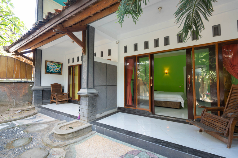 Exterior & Views 1, Yuliandra II Homestay Kuta, Lombok