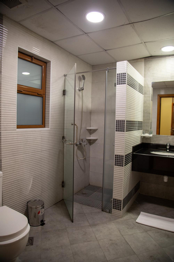 Bathroom 4