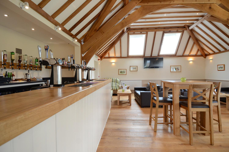 Food & Drinks 4, Neuadd Henllan Lodge, Powys