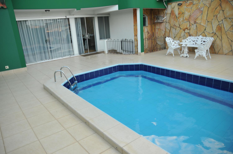 Others 4, Hotel Master, Salinas