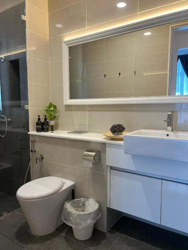 Bathroom 5, Setia Sky 88 @ Foo Homestay, Johor Bahru