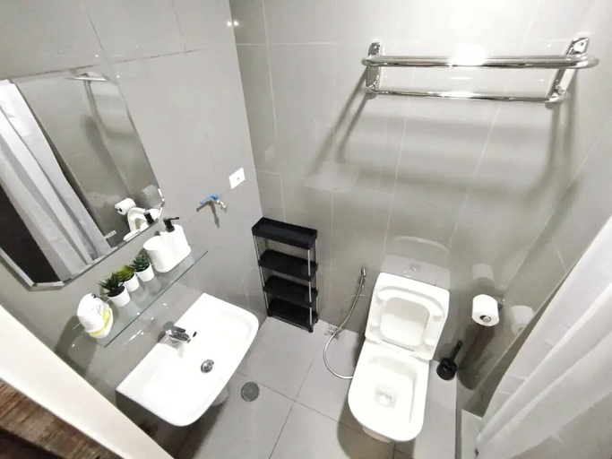 Bathroom 2, Air Residences-The House of Five, Makati City