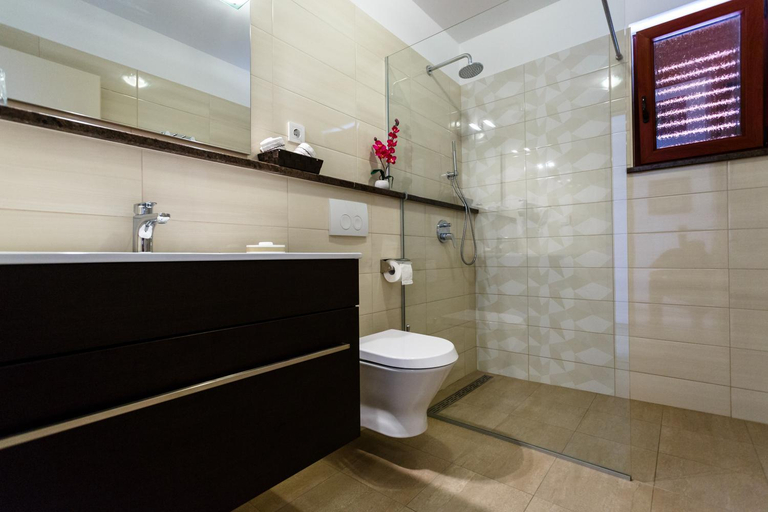 Bathroom 2, Villa Aria 1, Malinska-Dubašnica