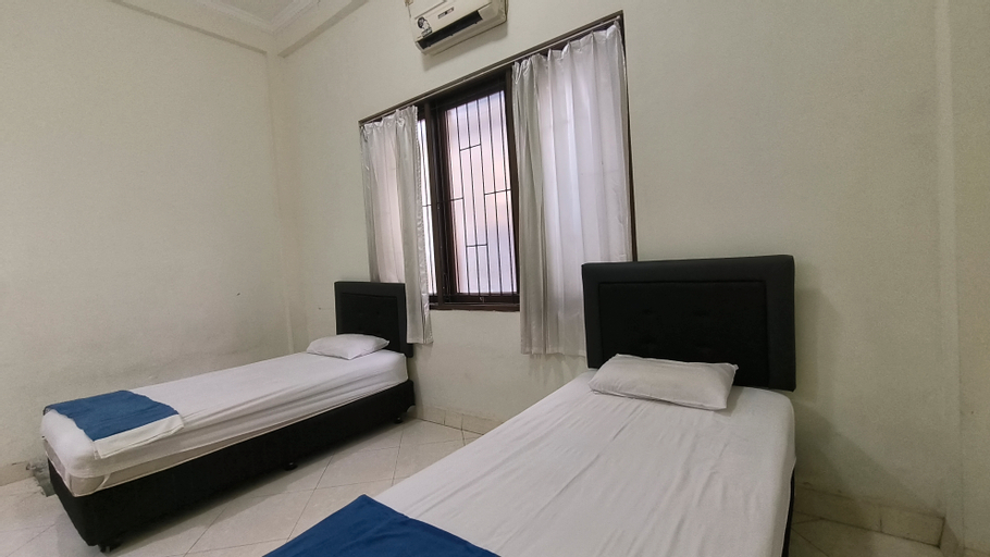 Bedroom 13