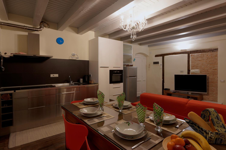 Others 3, HOUSE 41, nuovo in borgo storico, Bergamo