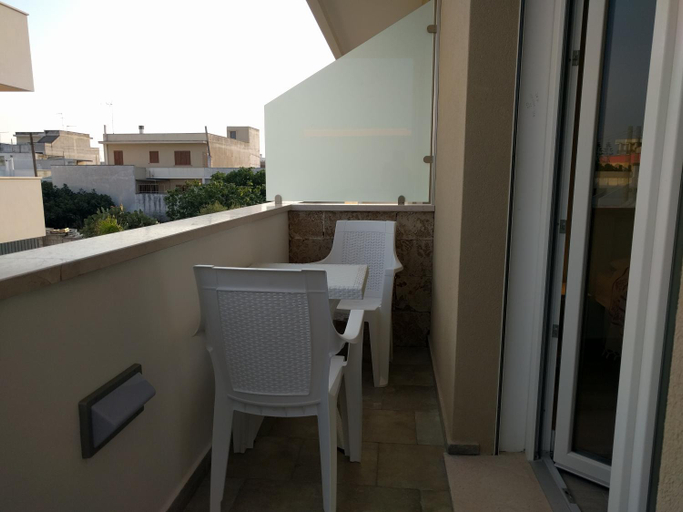 Others 3, Camere Mare Manu, Lecce
