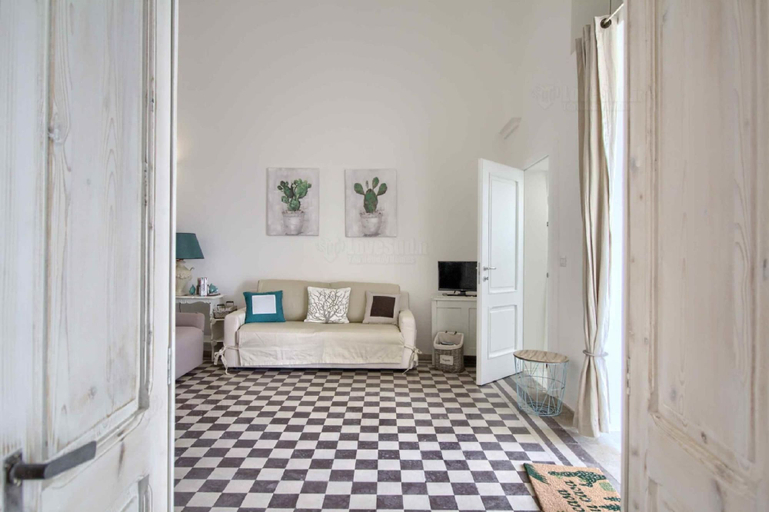 Bedroom 3, Deluxe Tangerine Court, Lecce