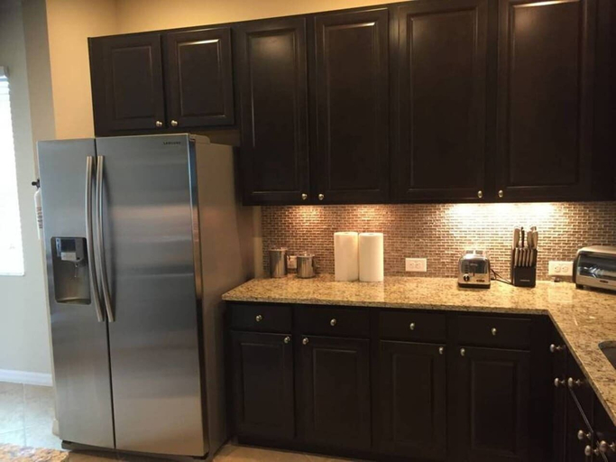 Others 5, 10 Beds! Modern House. Universal & Convention, Orange