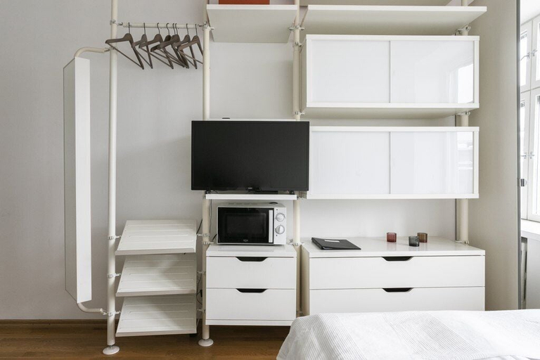 Bedroom 3, 2ndhomes Bright Top Floor Studio in Fredrikinkatu, Uusimaa