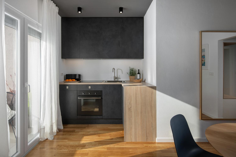 Others 4, Maruna House, Jasenice