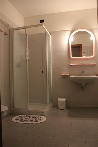 Bathroom 3, albergo ristorante le fontane, Brescia