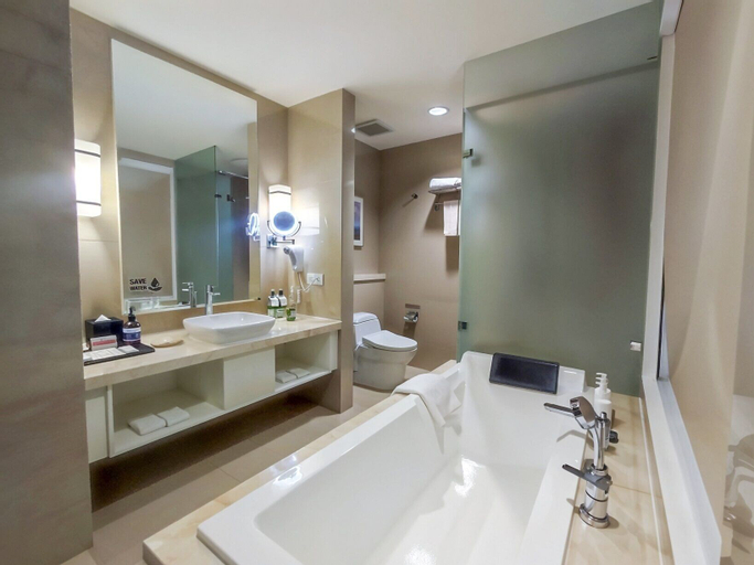 Bathroom 4