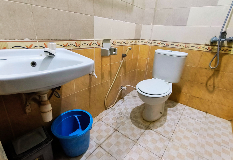 Bathroom 5