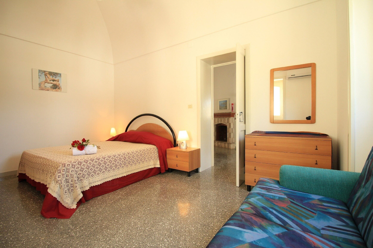 Bedroom 3, Alfa Ma Beach Front, Lecce