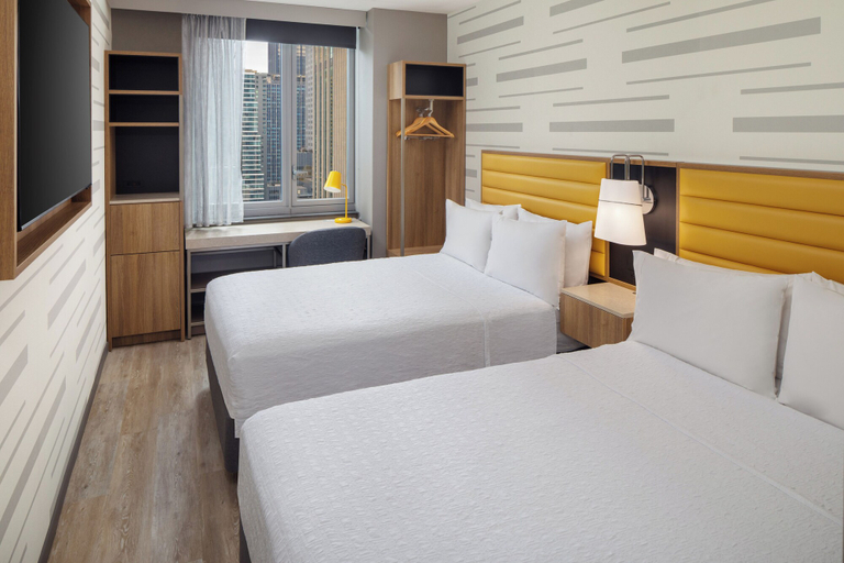 Bedroom 3, Hampton Inn New York Times Square, New York