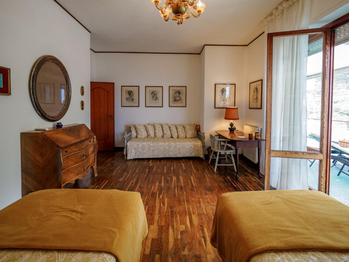 Bedroom 9