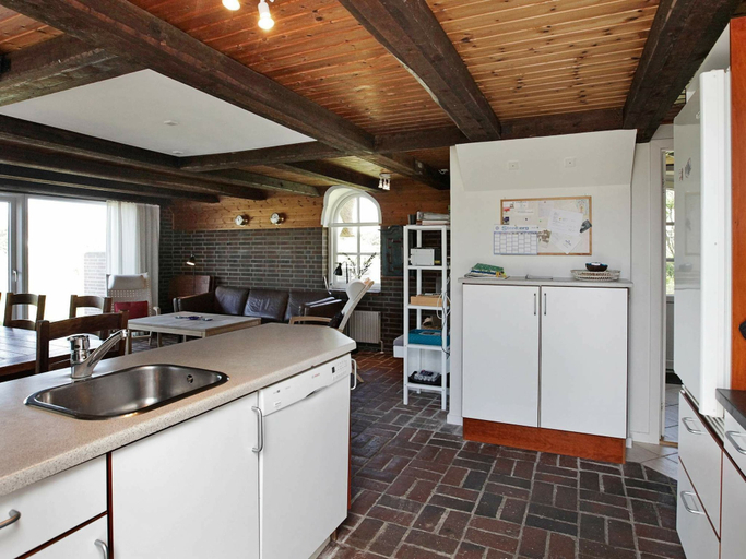 Others 4, Comfortable Holiday Home in Henne With Terrace, Varde