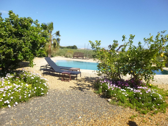 Others 4, Finca Arboleda, Almería