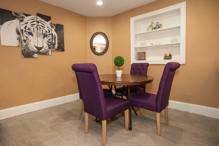 Others 4, Lux Condo Near Boston - 3 King Beds 2 Bath-parking, Boston