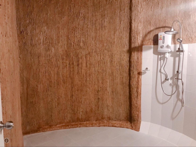 Bathroom 3, Ban Tawansongfa, Lang Suan