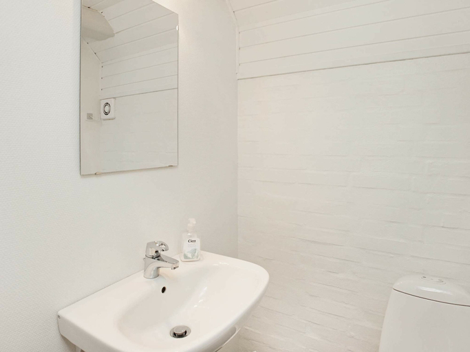 Bathroom 3, Comfortable Holiday Home in Henne With Terrace, Varde