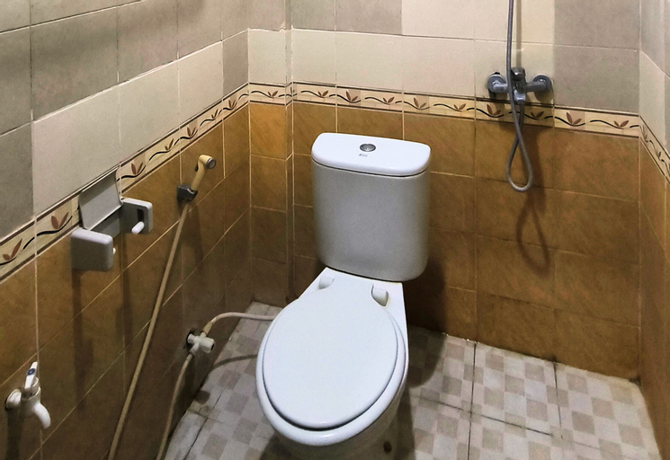 Bathroom 4